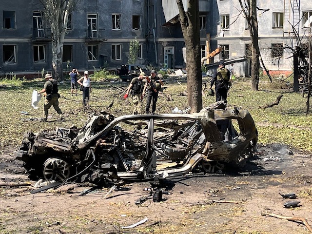 Russian Precision Fire Hits Kramatorsk, Killing Ukrainian Soldiers ...