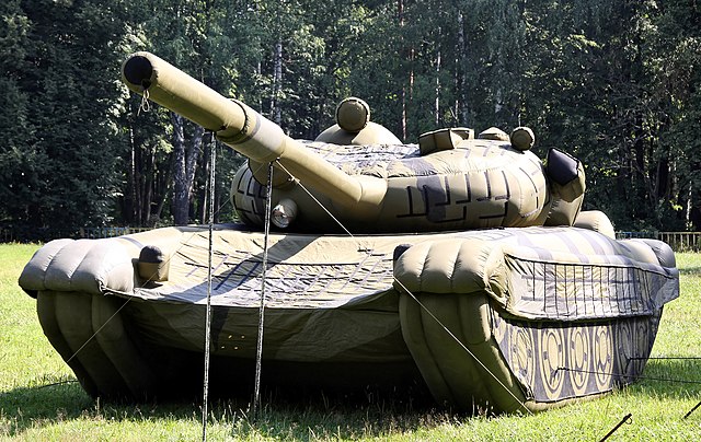 Tank-Shaped Balloons and Inflatable HIMARS Are on the Rise in Ukraine ...