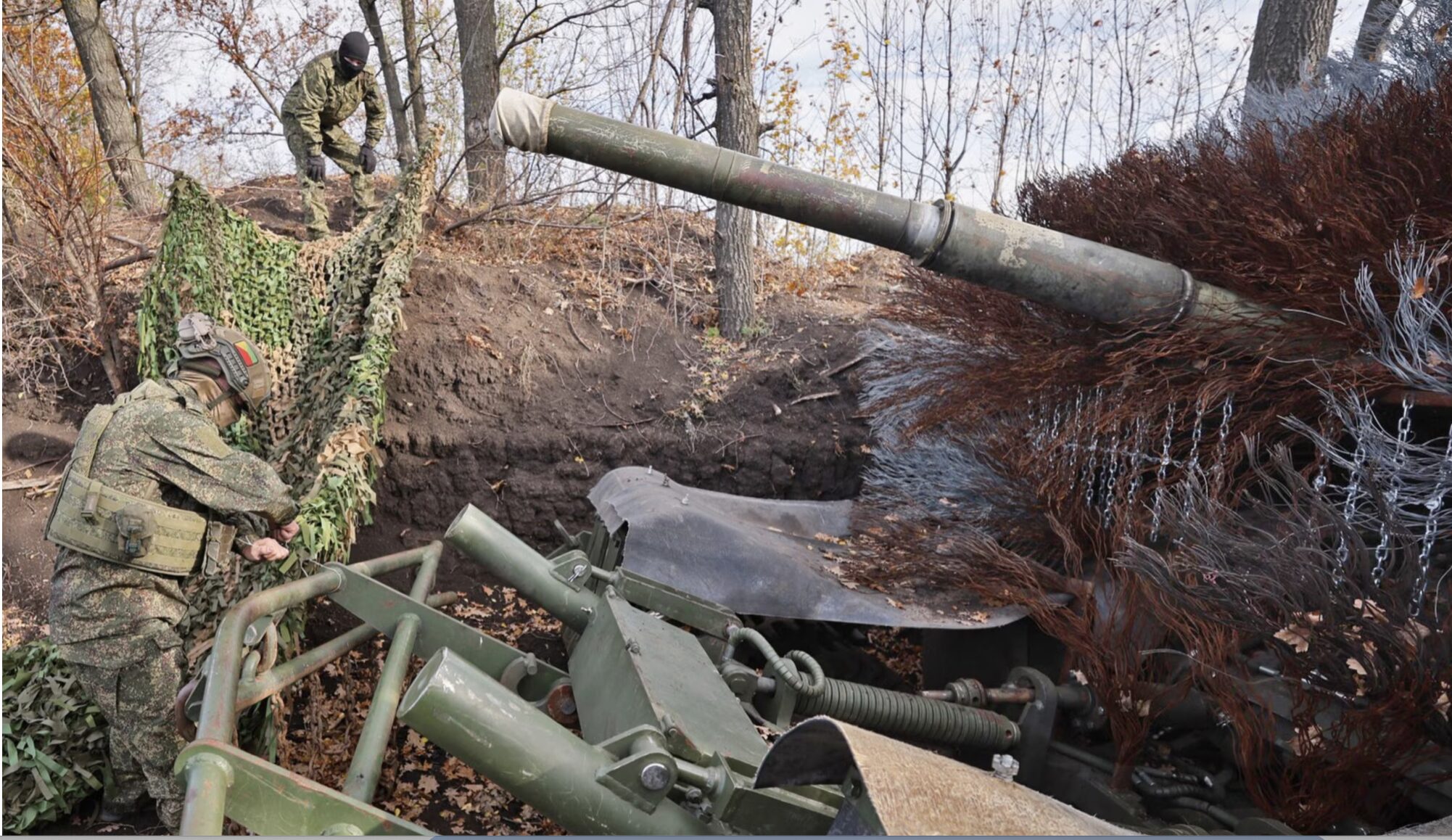 Hedgehog Armor: The Spiked Countermeasure to Stop Drones From Blowing Up Tanks in Ukraine